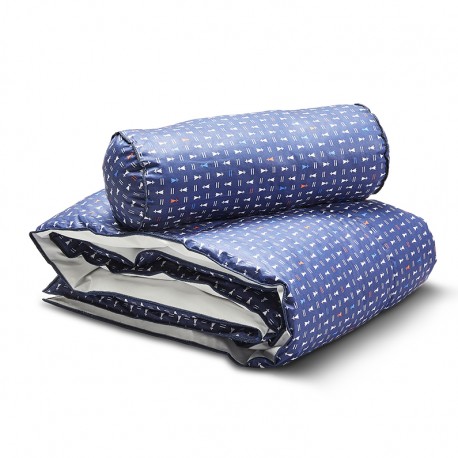 Tapis de sieste motif Bretagne.